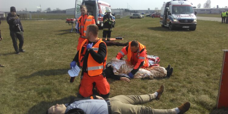 Mielec: Mieleckie lotnisko miejscem do ćwiczeń reagowania służb.