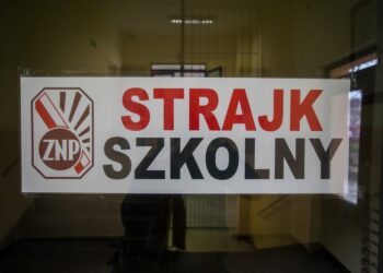 Mielec: Strajkujący winni mieć na uwadze uczniów!
