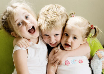 Region: Narodowy Dzień Siostry i Brata – 10 kwietnia.