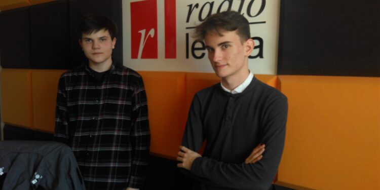 Łukasz Szantula i Kacper Koterba odsłaniają losy posła z Rzochowa,  Bronisława Greissa.