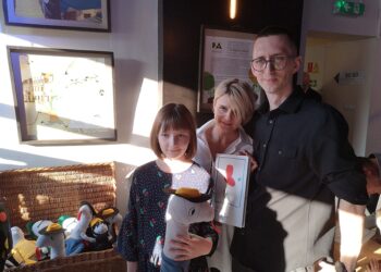 Sandomierz: Pani Mróweczka w niezwykły sposób oprowadza dzieci po mieście