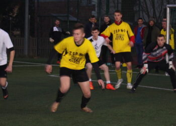 Tarnobrzeg. Druga kolejka Nadwiślańskiej Ligi Piłkarskiej.