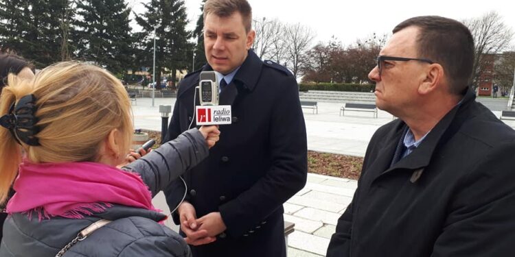 Sandomierz: Na placu 3 Maja powstanie budynek handlowy dla kupców.
