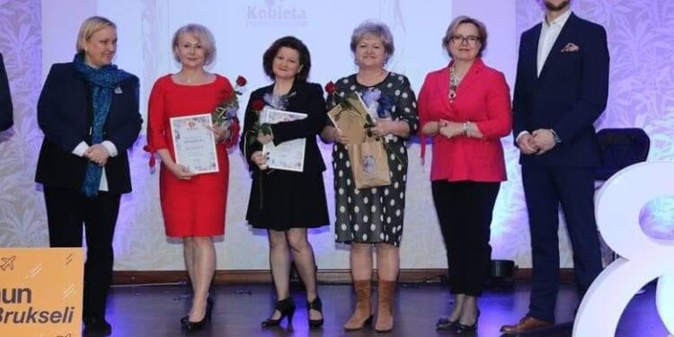 Kielce: Uroczysta gala plebiscytu „Kobieta Przedsiębiorcza 2018”.