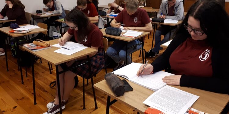 Sandomierz: Są skompletowane zespoły nadzorujące na jutrzejszy egzamin gimnazjalny.