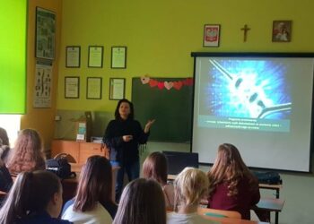 Sandomierz: Uniwersyteckie wykłady dla młodzieży szkolnej.