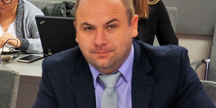 Stalowa Wola: Maleje liczba strajkujących nauczycieli.