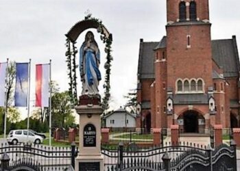 Wadowice Górne: Uratować figurę Maryi.
