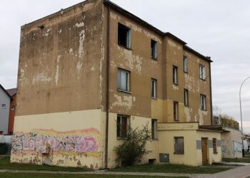 Gorzyce: Dawny hotel robotniczy do rozbiórki