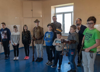 Głazów: Posłuchajcie – Niepodległa!