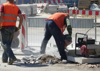 Dębica: Wzajemny szacunek dla wykonujących prace.
