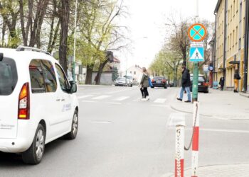 Dębica: Bezpieczniej na przejściach.