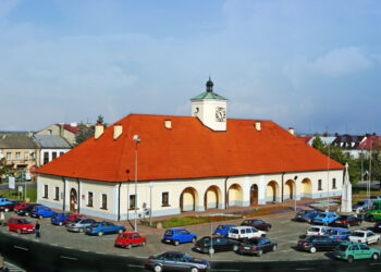 Staszów: Będzie remont szkolnego boiska