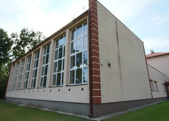 Stany: W połowie miesiąca ma być znany wykonawca hali z basenem