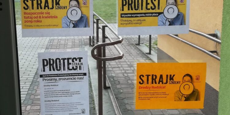 Kolbuszowa: Strajk nauczycieli.