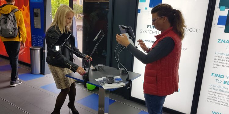 Tarnobrzeg. Mobilne Centrum Edukacyjne przyjechało do miasta.