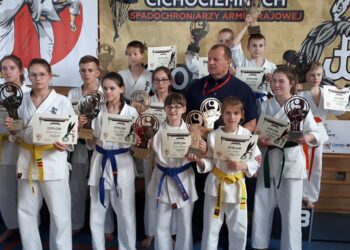 Sandomierz: Karatecy wrócili z medalami