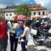 Sandomierz: Fotografie i motocykle na sandomierskim rynku aby pomóc Tomaszowi Płatosowi.