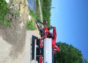 Czermin: Trwa wypompowywanie wody z zalanych terenów.