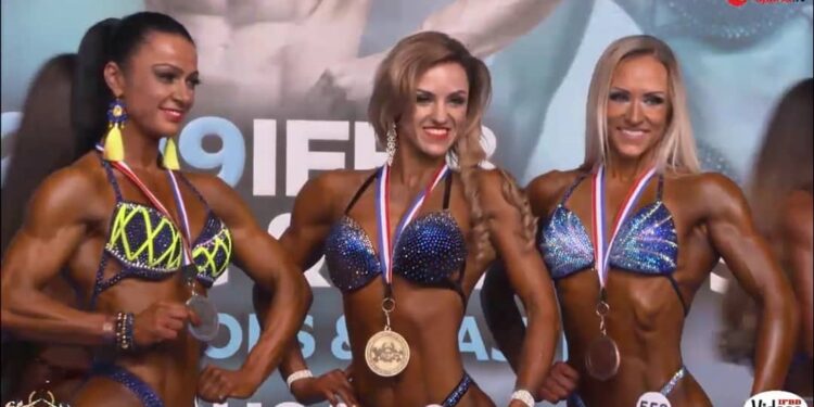 Sandomierz, Santa Susanna (Hiszpania): Katarzyna Dudek podwójną medalistką Mistrzostw Europy w fitness i kulturystyce.