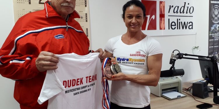 Sandomierz: Podwójna medalistka Mistrzostw Europy w kulturystyce i fitness wróciła do Polski.