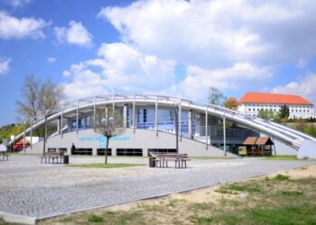 Sandomierz: Sprzątanie nad Wisłą.