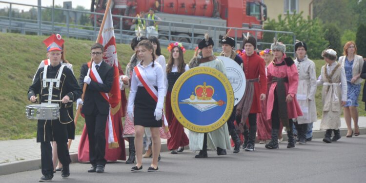 Stalowa Wola: Jubileusz Ekonomika i spotkania po latach