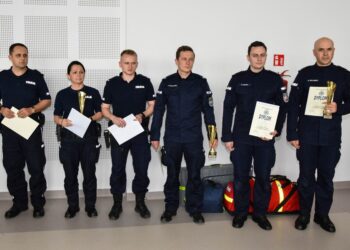 Mielec:  Mieleccy funkcjonariusze na podium.