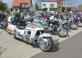 Stalowa Wola: Rozpoczęli sezon motocyklowy przy rozwadowskiej Farze