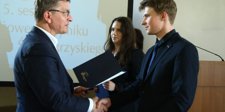 Świętokrzyskie: Obradowali młodzi radni