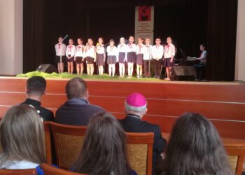 Majdan Królewski: VIII edycja Podkarpackiego Festiwalu Piosenki Ewangelizacyjnej