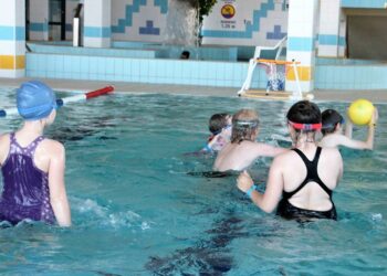 Kolbuszowa: Darmowe lekcje pływania.