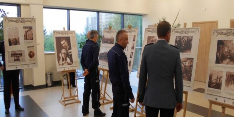 Stalowa Wola: Policja w służbie Niepodległej