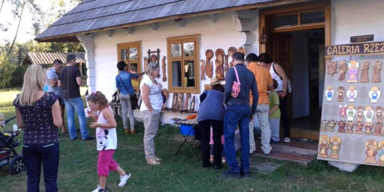 Kolbuszowa: Prezentacje twórców ludowych