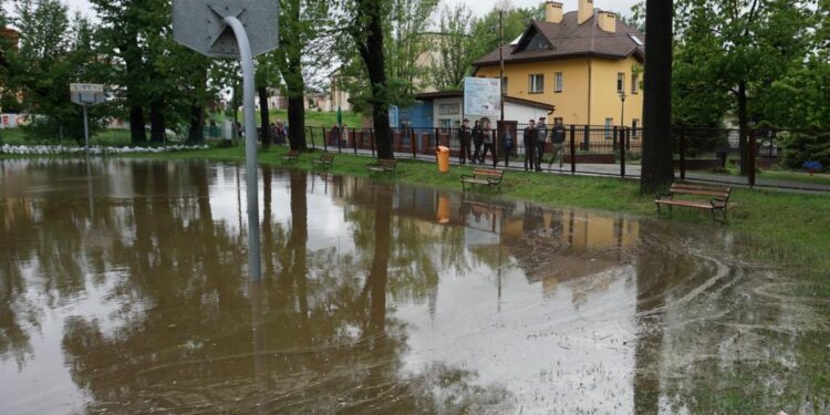 Kolbuszowa: Podtopienia nie wzięły się z niczego