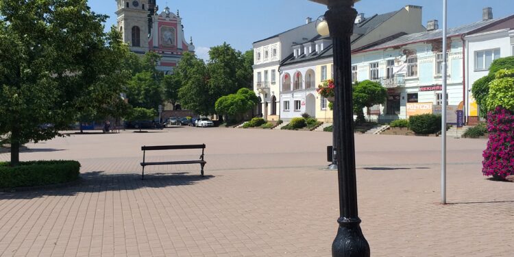 Tarnobrzeg. Jest druga kurtyna wodna.