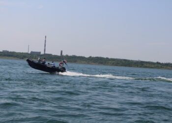 Tarnobrzeg. Trwają poszukiwania mężczyzny, który zginął pod powierzchnią Jeziora Tarnobrzeskiego.