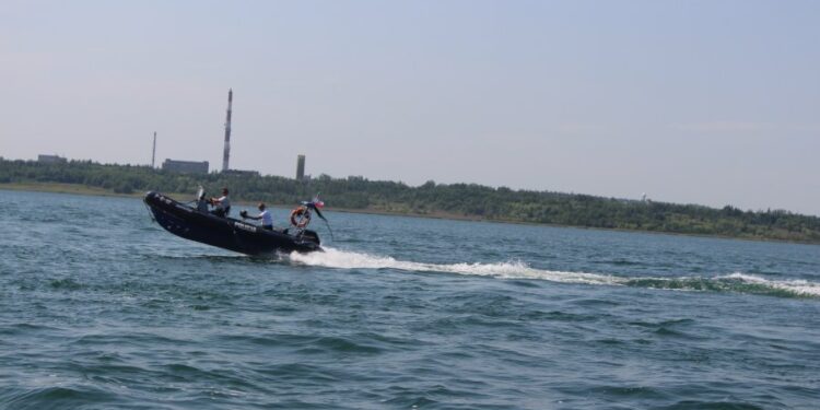 Tarnobrzeg. Trwają poszukiwania mężczyzny, który zginął pod powierzchnią Jeziora Tarnobrzeskiego.