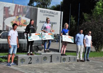 Tarnobrzeg. Młoda żeglarka w świetnej formie.