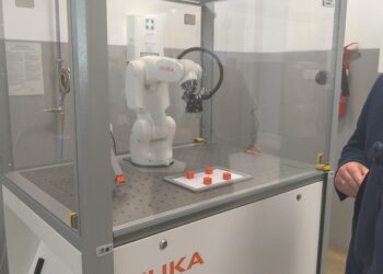 Mielec: Wzbogacili  się o nowego ROBOTA!