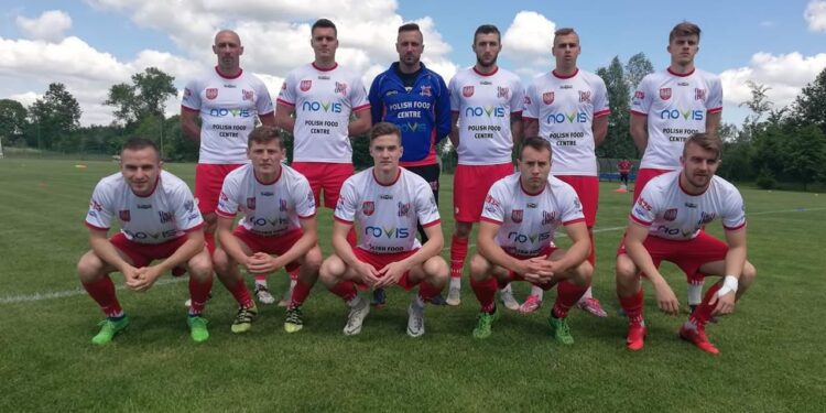 Bielsko Biała: „Podlasie” Bielsko Biała 5:2 „Wisła” Sandomierz.