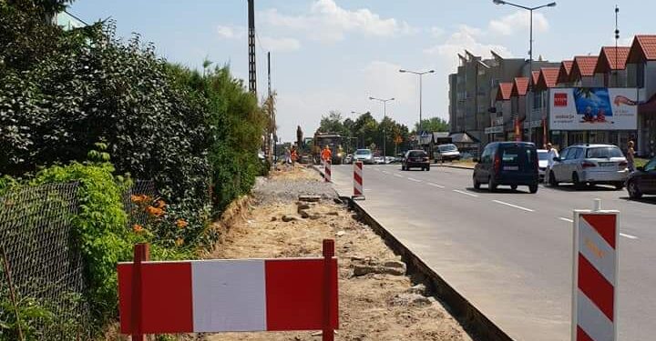 Sandomierz: Remont chodników na ulicy Mickiewicza.