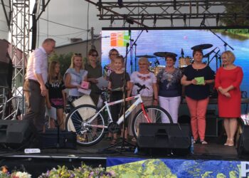 Zawichost: Wianki i powitanie lata