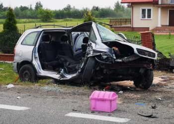 Trześń: Droga zablokowana po zderzeniu samochodów