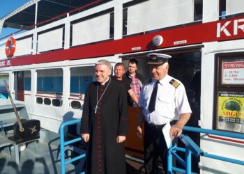 Sandomierz: Majówka po wodach Wisły.