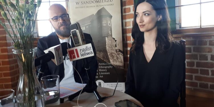 Sandomierz: „Miasto movie o tradycji”.