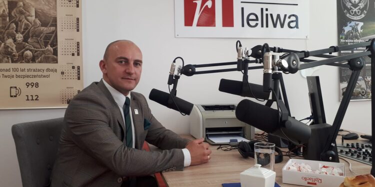 Sandomierz: Żołnierze 3 Sandomierskiego Batalionu Radiotechnicznego poznawali swojego patrona – podpułkownika Antoniego Wiktorowskiego.