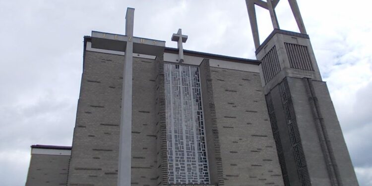 Stalowa Wola: Bazylika będzie miała relikwie błogosławionego ks Popiełuszki