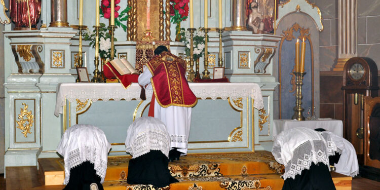 Kolbuszowa: Msza trydencka