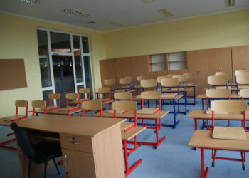 Dębica: Nauczyciele bez pracy.